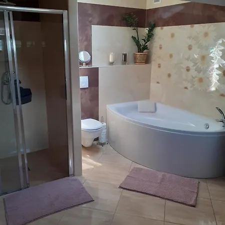 Dom wakacyjny In Mit Grill Und Garten Kołobrzeg
